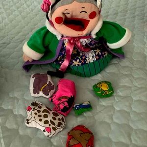 There was an old lady who swallowed th fly